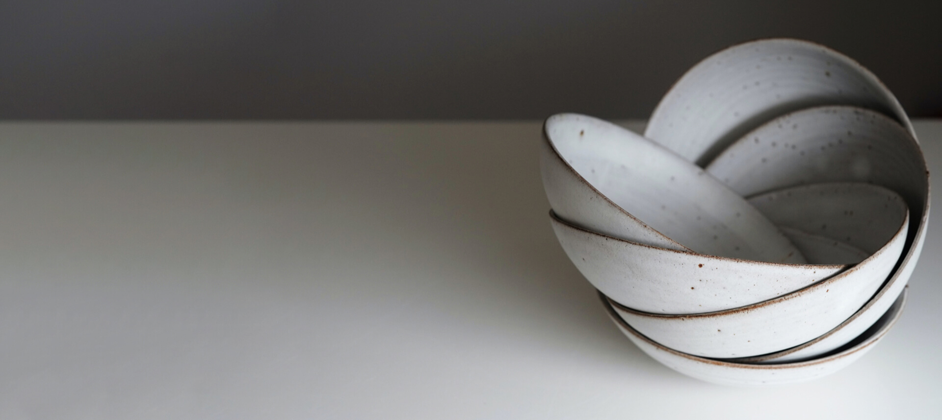 You are currently viewing Behind the plates – studio stories
